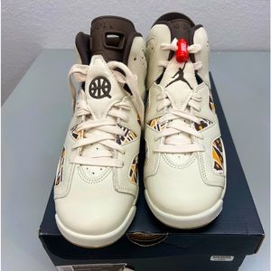 Air Jordan Retro 6 Q54